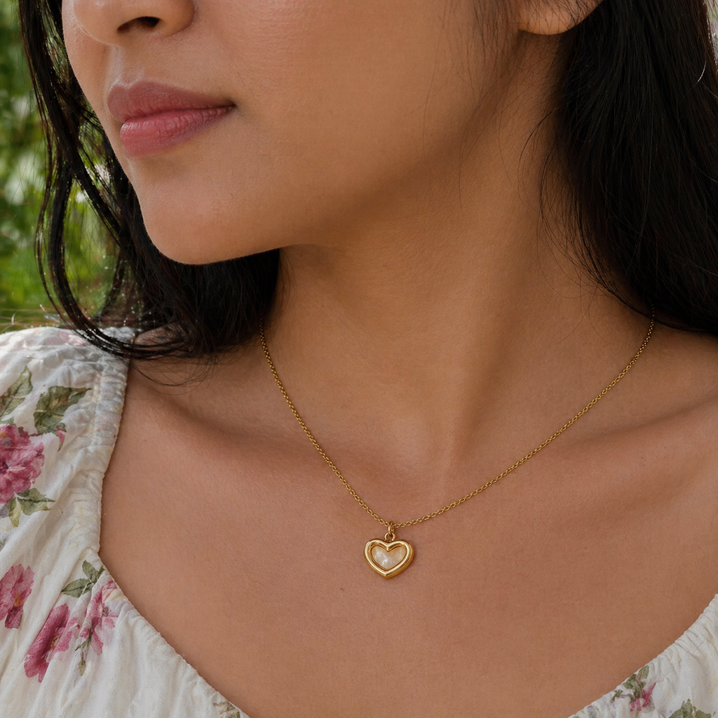 Pretty Heart Necklace