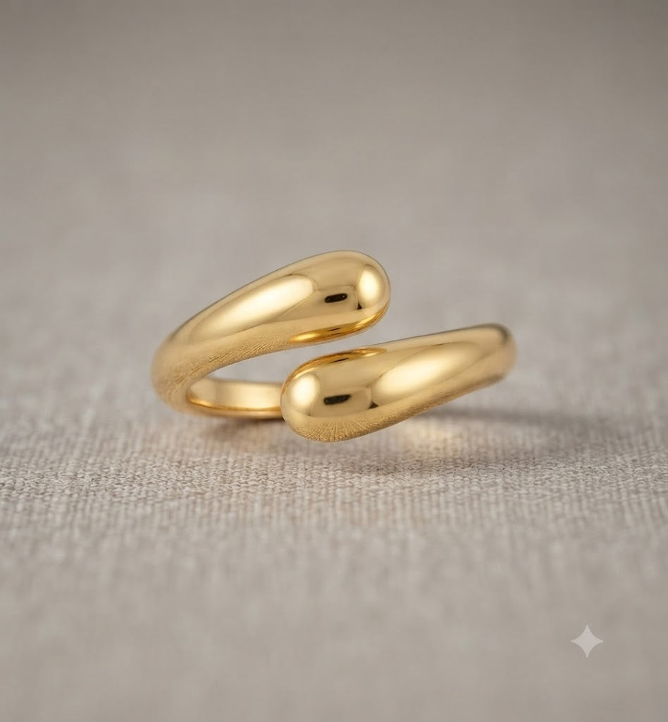 Golden Hug Ring