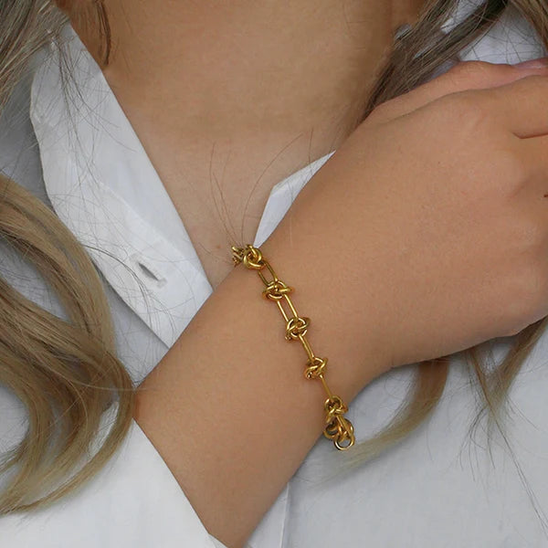 Golden Knots Bracelet