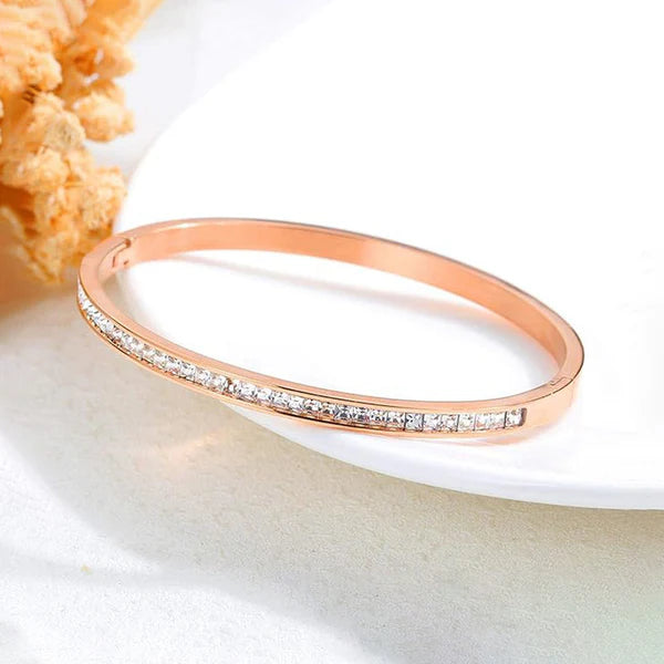 Zirconia Diamond Studded Rosegold Band