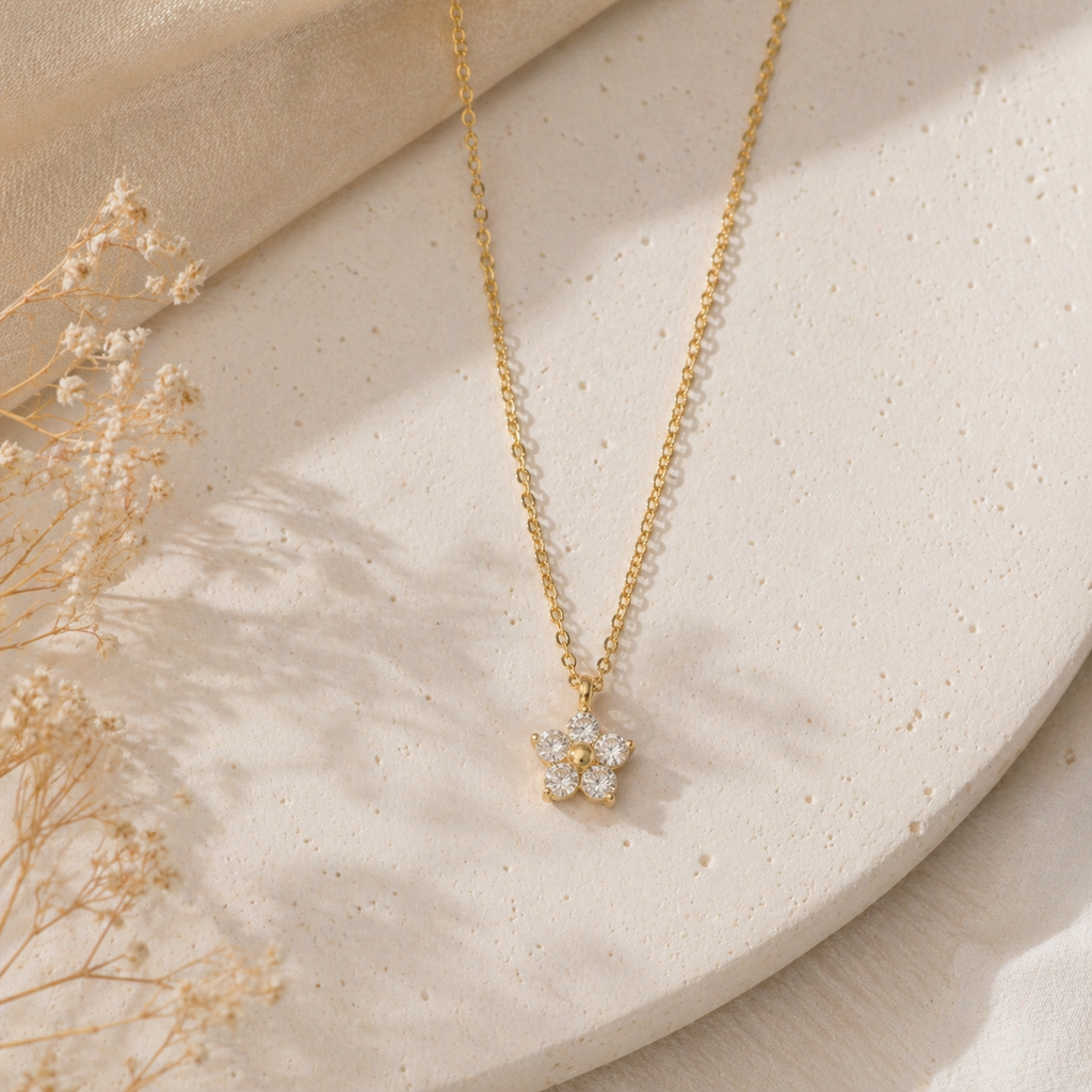 Dainty Daisy Necklace